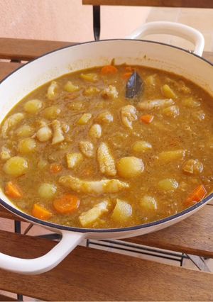 Una foto de Cazuela de rape con patatas y zanahorias