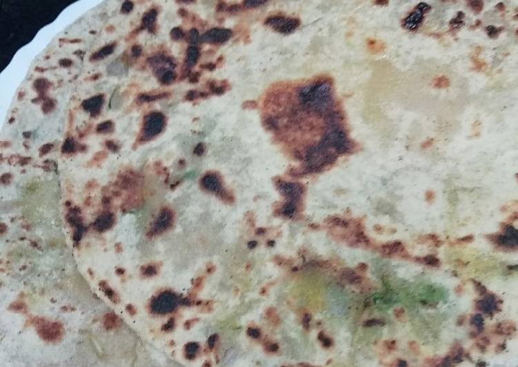 Potato dhaniya parantha