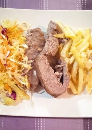 O poză a rețetei Ruladă de porc cu mere.