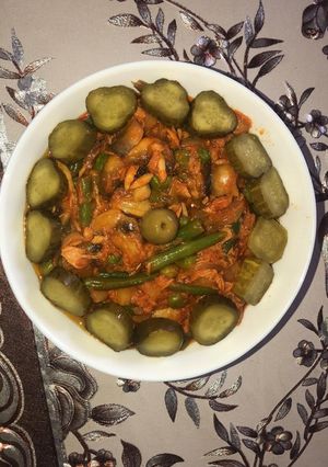 عکسی از دستور خوراک سبزیجات با تن ماهی همسر جان