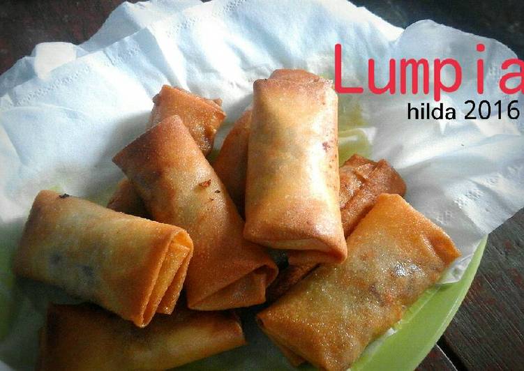 Lumpia isi kulit sapi dan telur