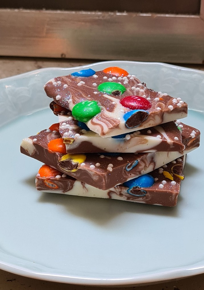 Una foto de Bark de chocolate (palanqueta o corteza)