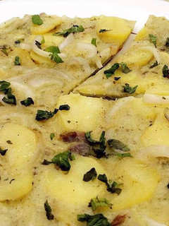 A picture of Quick and easy potato and onion tortilla.