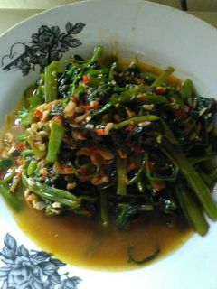 Foto resep Tumis kangkung belacan rencah ebi