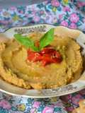 Hummus de albahaca y morrón asado🙃