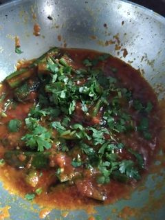 પંજાબી સ્ટાઈલ મસાલા ભીંડી રેસીપી મુખ્ય ફોટો