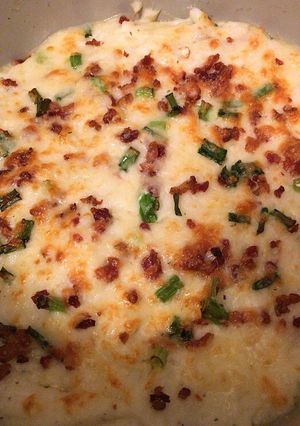 A picture of Ninja foodie/Instant Pot Twice Baked Potatoes Casserole #mommasrecipes.