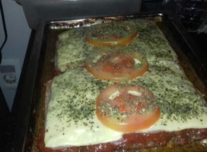 Una foto de Carne picada a la parmesana