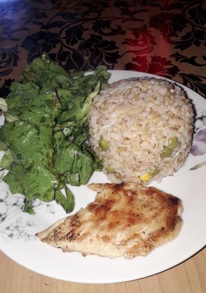 Una foto de Pechuga con Arroz integral 🥰