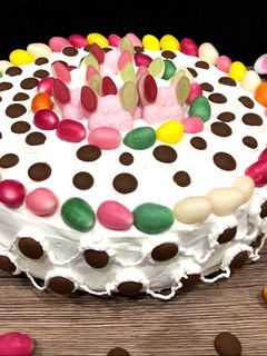 Fehércsokis-mascarponés torta eperszósszal recept fotója