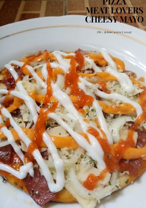 Cheesy Manyo Resep Pizza Meat Lovers Cheesy Mayo oleh Dewi Pujia - Cookpad