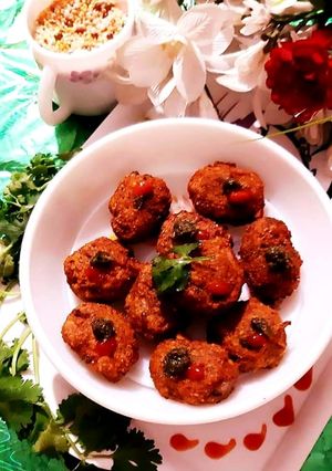 A picture of Mix Lentils Pakoda.