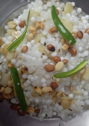 साबूदाना खिचड़ी (sabudana khichdi recipe in Hindi) रेसिपी मुख्य फोटो