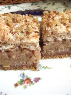 Habos almás-diós süti recept fotója