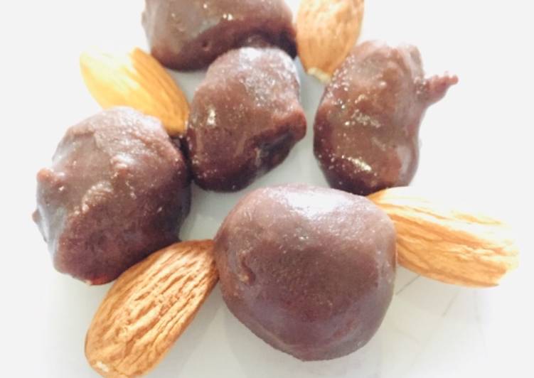 Chocolate covered almonds