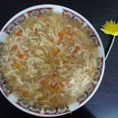 A picture of Hot & sour soup.