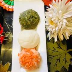 A picture of Tricolour Idli.