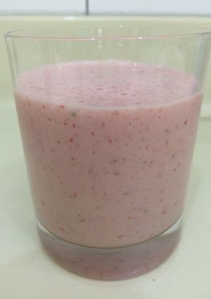 Foto resep Smoothies strawberry banana oatmeal