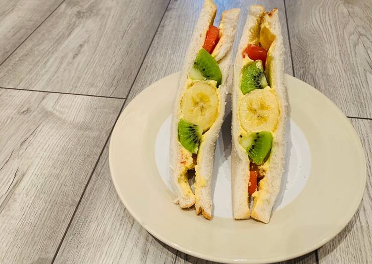 Recipe of Favorite Japanese Fruit Sandwich