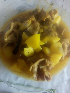 Una foto de Callos de cordero con patatas