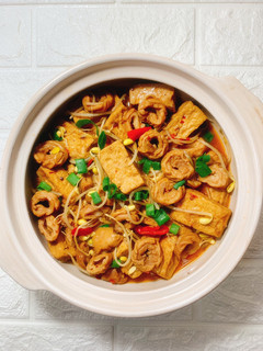 肥腸臭豆腐煲 的食譜成品照片