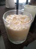 Espuma de limón y merenguitos