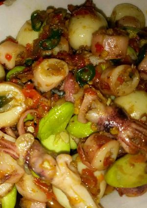 Foto resep Oseng pedas pete cumi asin telur puyuh