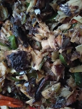 Cara Sederhana Membuat Resep  Oseng kering pindang tongkol cabe ijo yang Bikin Ngiler, Lezat Sekali