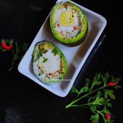 A picture of Avocado Egg baked.
