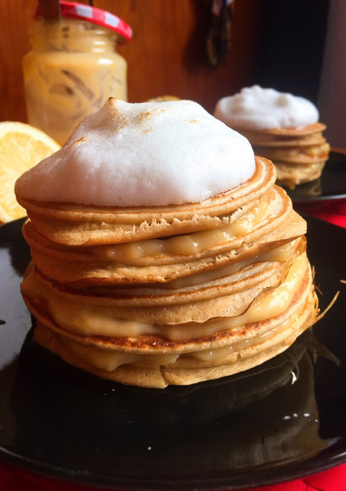 Una foto de Tortitas Lemon Pie
