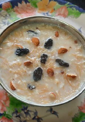 A picture of Sevai kheer (vermicelli kheer).