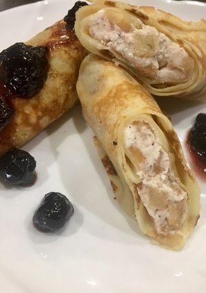 Фото Блинчики с творогом и яблоком 🍎🍏.