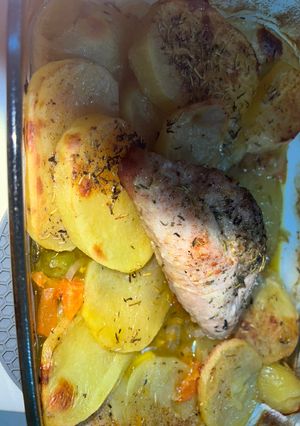Una foto de Solomillo de cerdo al horno con patatas
