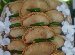 Foto resep Pastel Isi Sayur, Ayam dan Telur (Frozen / kriuk tahan lama dan tdk berminyak)