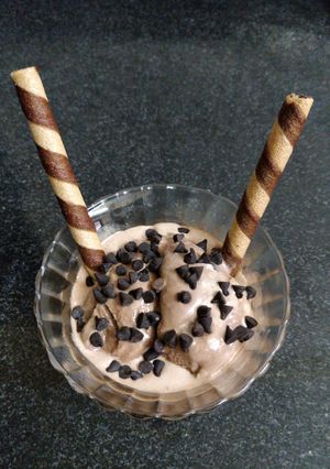 A picture of Chocolate Chip Ice Cream.