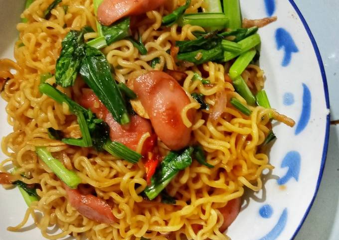 Cara Gampang Membuat Mie Goreng Sederhana, Enak