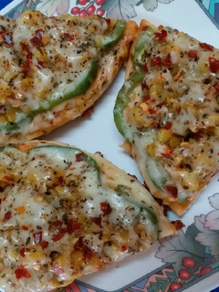 A picture of Potato Sabzi Pizza.