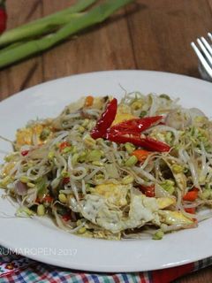 Foto resep Dadar telur cah taoge