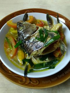 Foto resep Pindang Asam Tomat Kepala Ikan