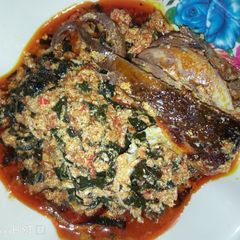 A picture of Egusi soup.