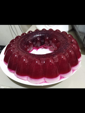 Resep Puding buah naga lapis susu Praktis