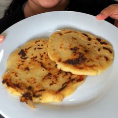 A picture of Chicken pupusas.