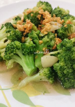 Foto resep Cah Brokoli Bawang Putih