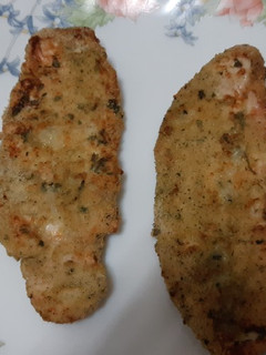 Una foto de Filetes de pechuga de pollo empanados, en airfryer