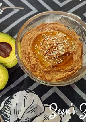 A picture of Avocado Hummus.