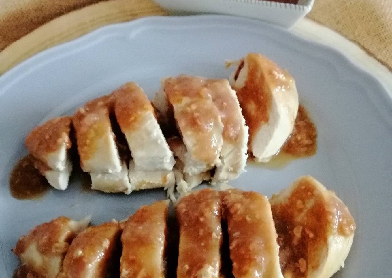 Pollo asado con salsa de granada