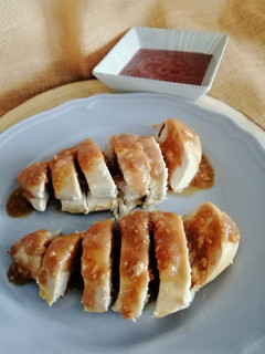 Una foto de Pollo asado con salsa de granada