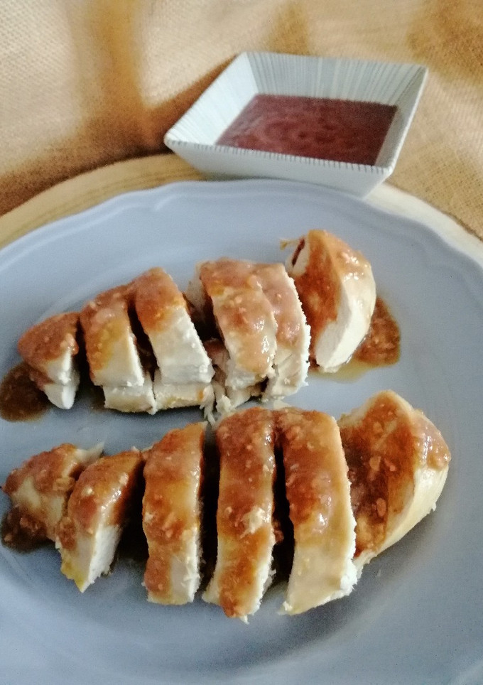 Una foto de Pollo asado con salsa de granada