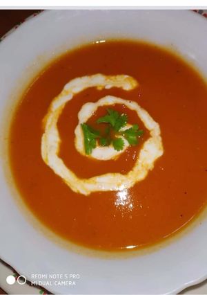 A picture of Creamy tomato carrot soup🍵🍵🍜🍜.