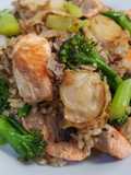 ข้าวผัดปลาแซลมอน หอยเชลล์
